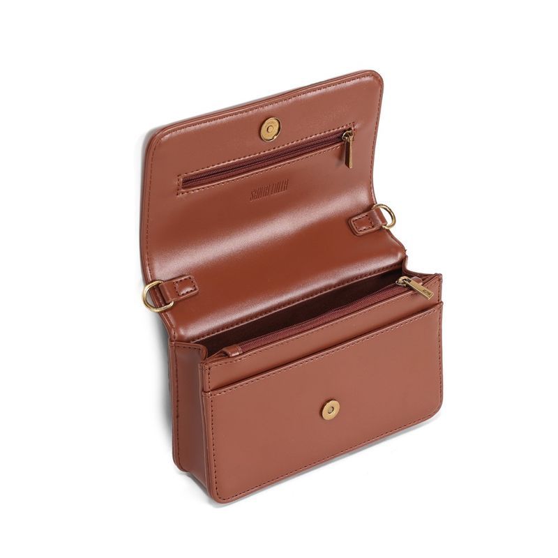 Bolsa Pequena Soft Marrom Alça Transversal -
