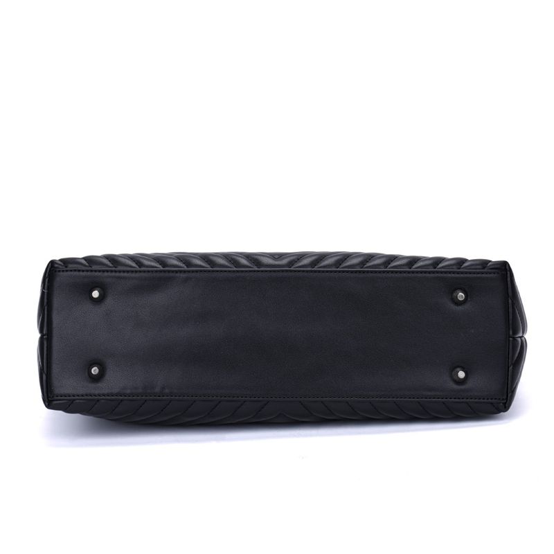 Bolsa Shopper Preta Soft Matelassê Alça Corrente
