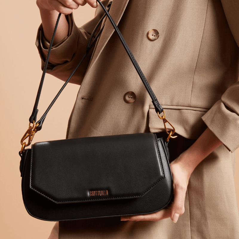 Bolsa Baguete Média Soft Preta Alça Ombro -