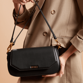 Bolsa Baguete Média Soft Preta Alça Ombro -