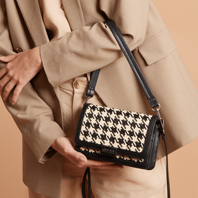 Bolsa Pequena Tramado Pied Poule Preta Alça De Ombro -